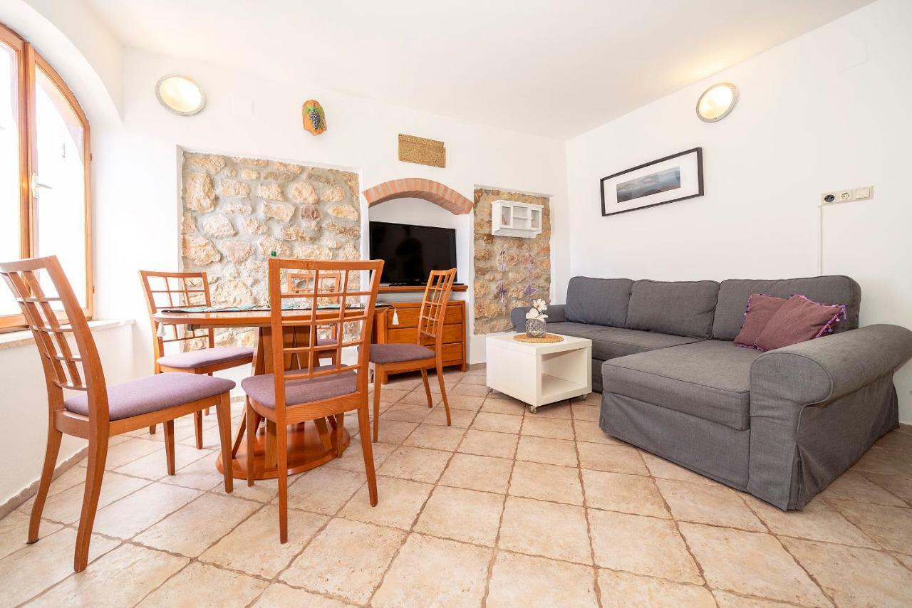 Mediterranean Apartment Korina باشْكا المظهر الخارجي الصورة